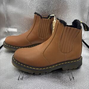doc martens 2976 BEX SMOOTH LEATHER CHELSEA BOOTS Women’s 8, Men’s 7